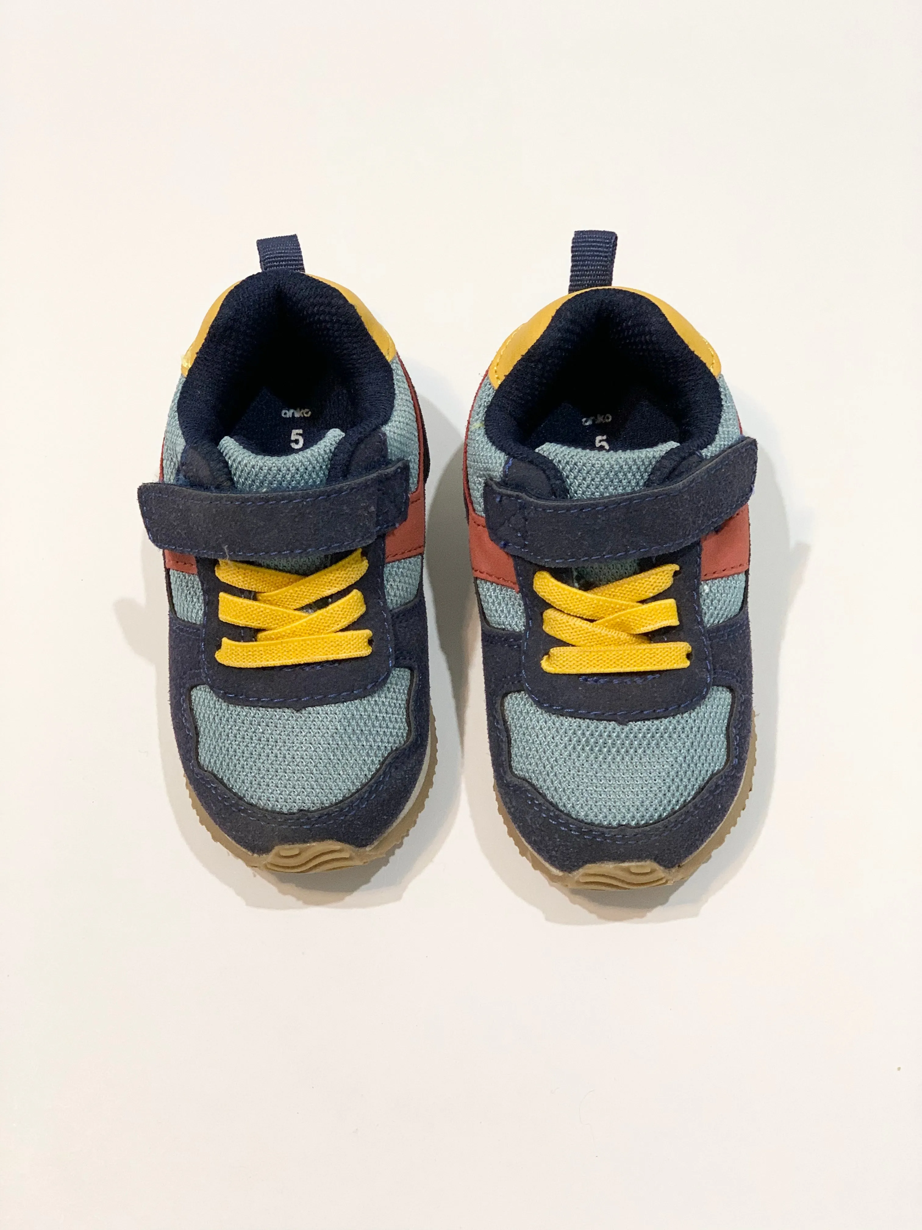 Casual sneakers - Size AU5