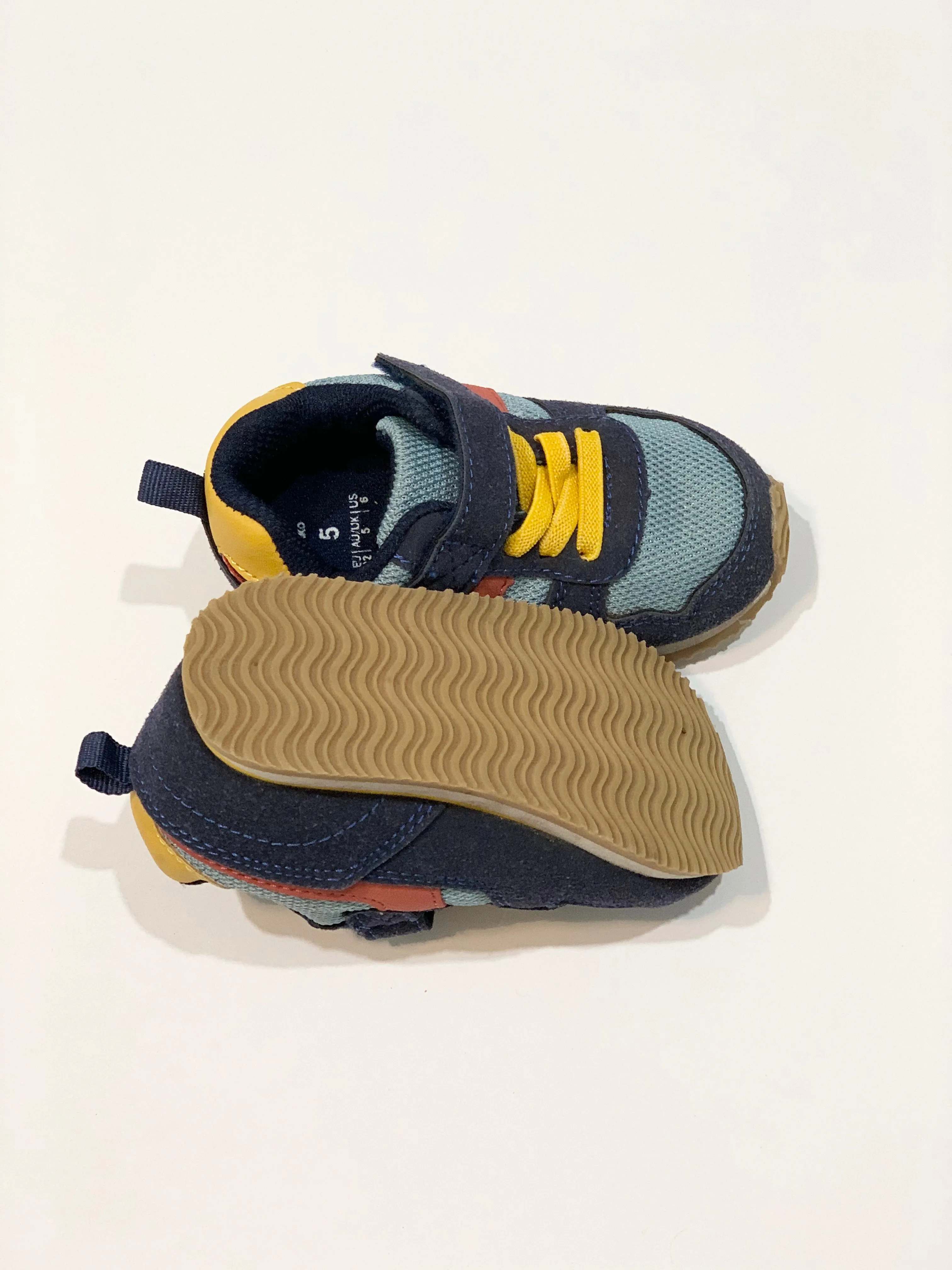 Casual sneakers - Size AU5