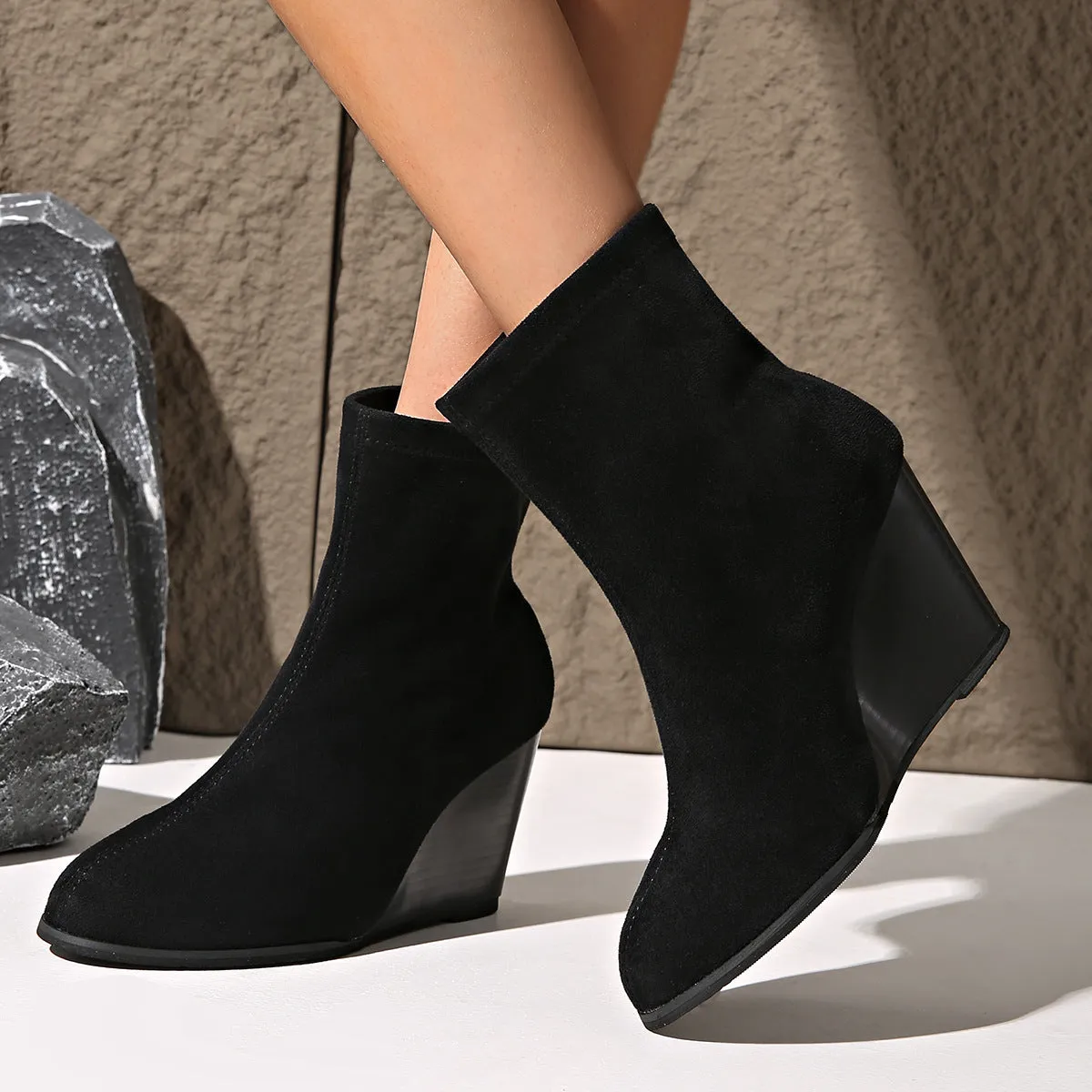 Thick-soled Wedge Boots